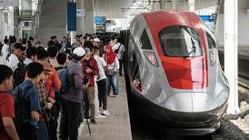 运营满半年 雅万高铁旅客发送量达256万人次