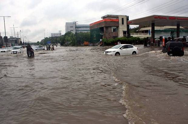 巴基斯坦遭遇持续强降雨