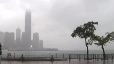 香港天文台改发黄色暴雨警告信号
