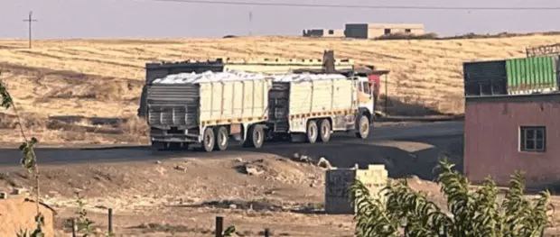 美军又从叙利亚盗抢资源 运走数十吨农作物