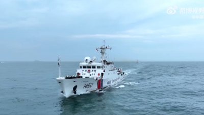 中国海警金门水域执法巡查　闽南语向台湾舰艇喊话