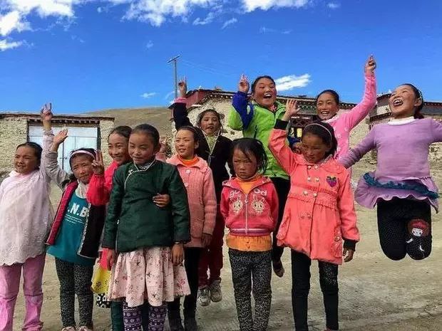 西藏山南有一个村子，全村43户人家：人的寿命不超过50岁