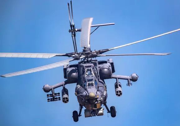 28直升机在俄罗斯卡卢加州坠毁