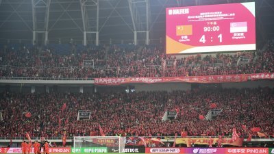 中国国足踢赢新加坡队　世界排名升至86