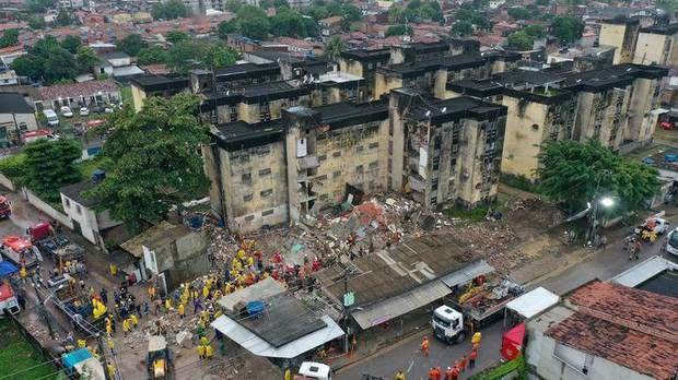 巴西突发塌楼惨剧，“至少造成8人死亡”